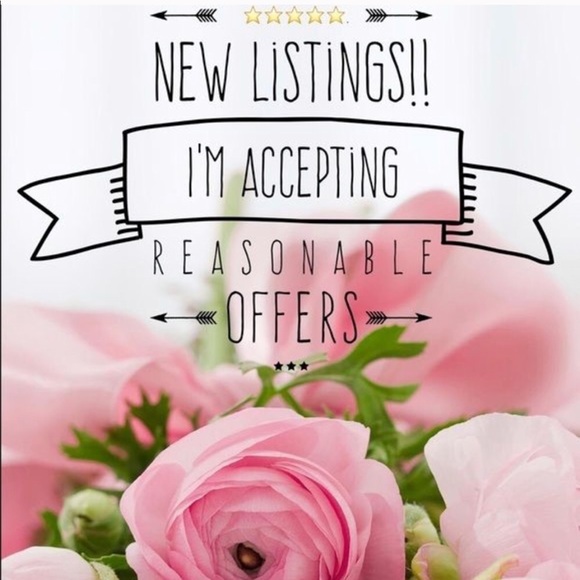 Accepting reasonable offers!💖 - Picture 1 of 1